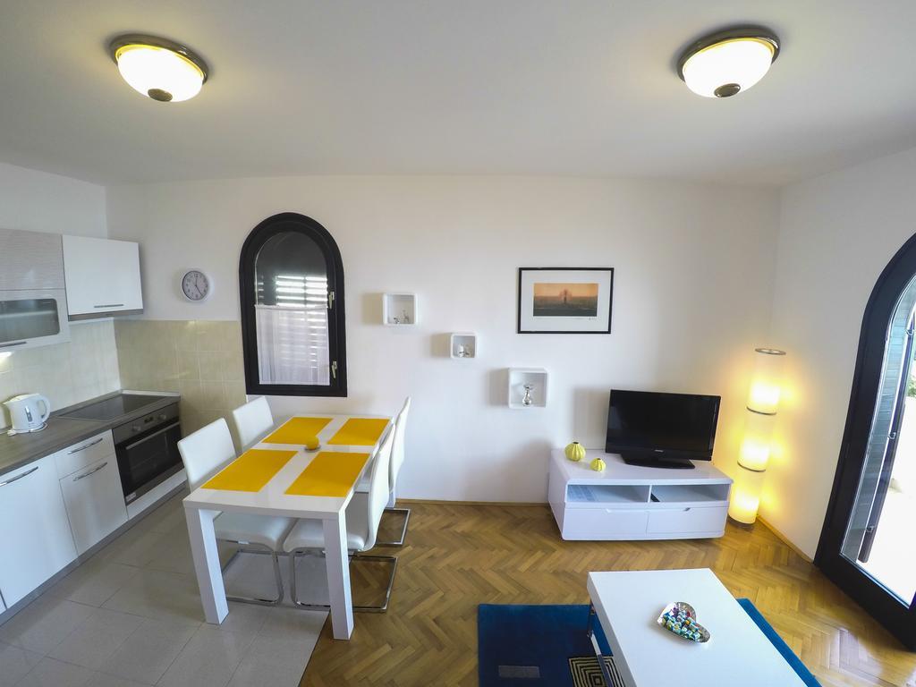 Apartments Villa Mirella Kožino Εξωτερικό φωτογραφία